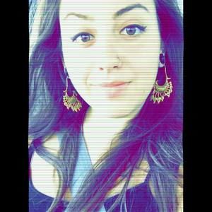 Meet your Posher, Abby